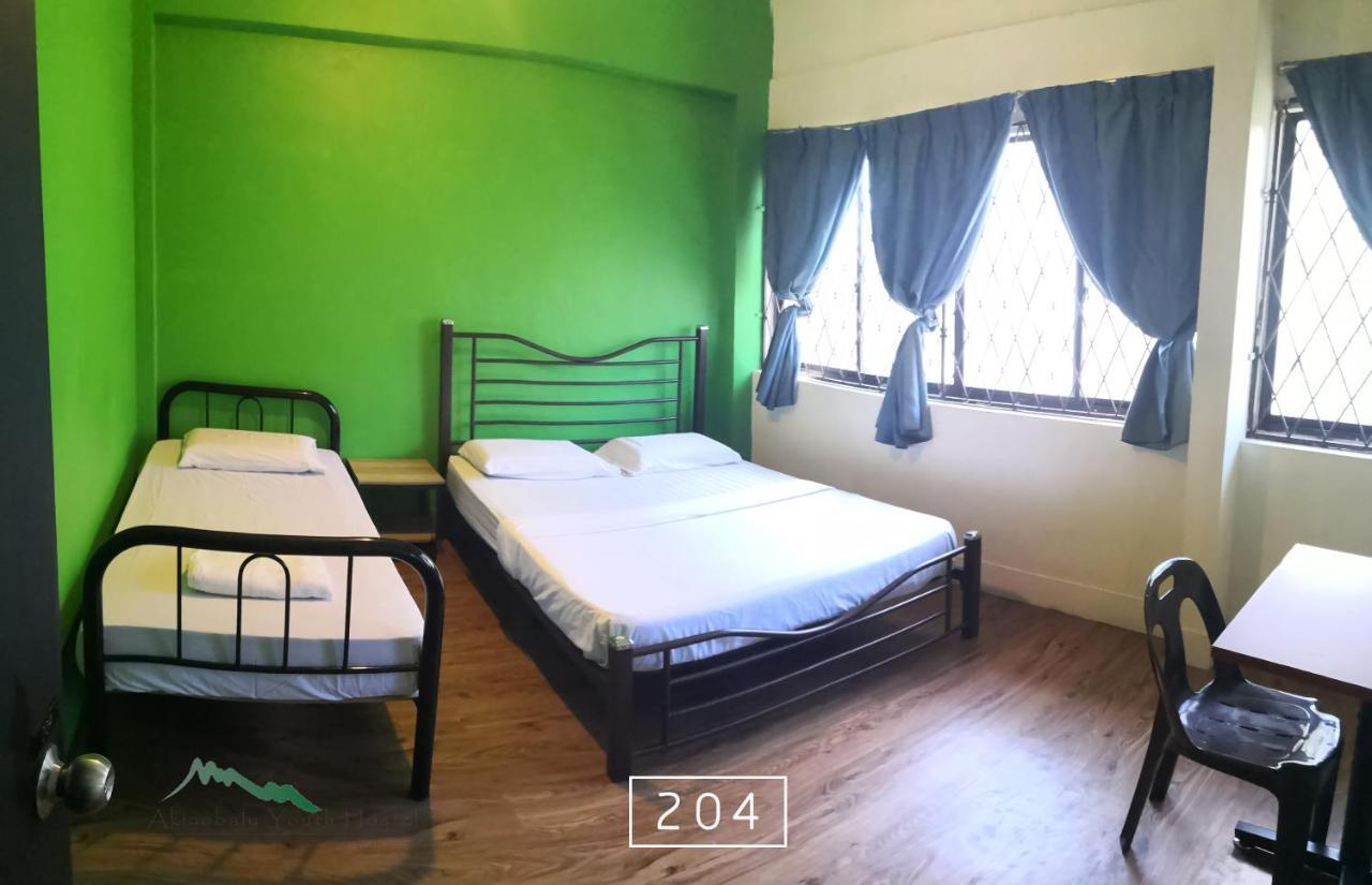 Akinabalu Youth Hostel Кота-Кинабалу Экстерьер фото