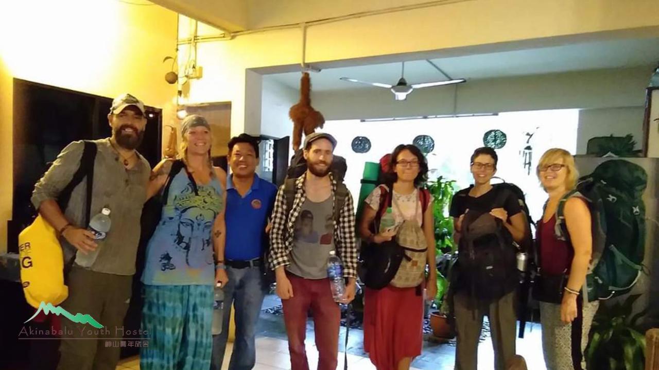 Akinabalu Youth Hostel Кота-Кинабалу Экстерьер фото