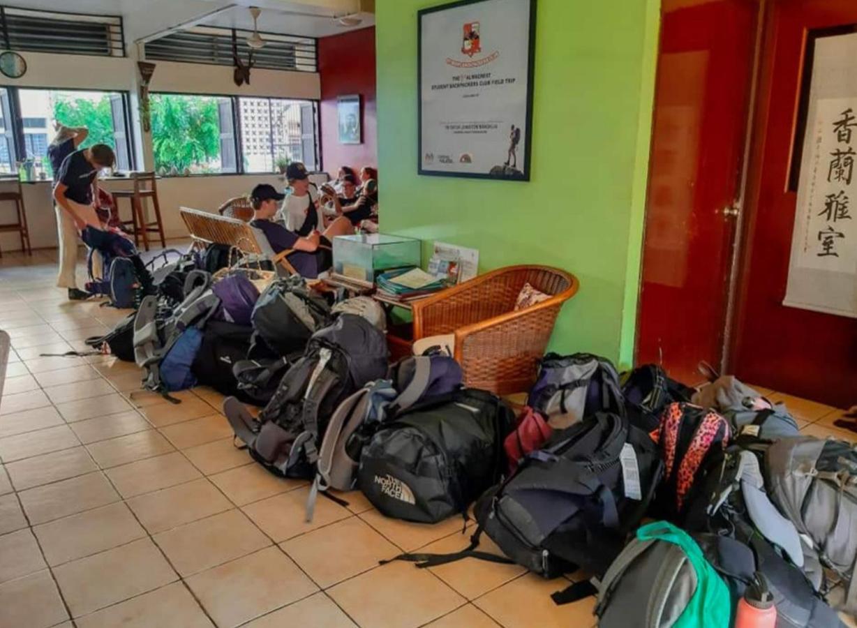 Akinabalu Youth Hostel Кота-Кинабалу Экстерьер фото