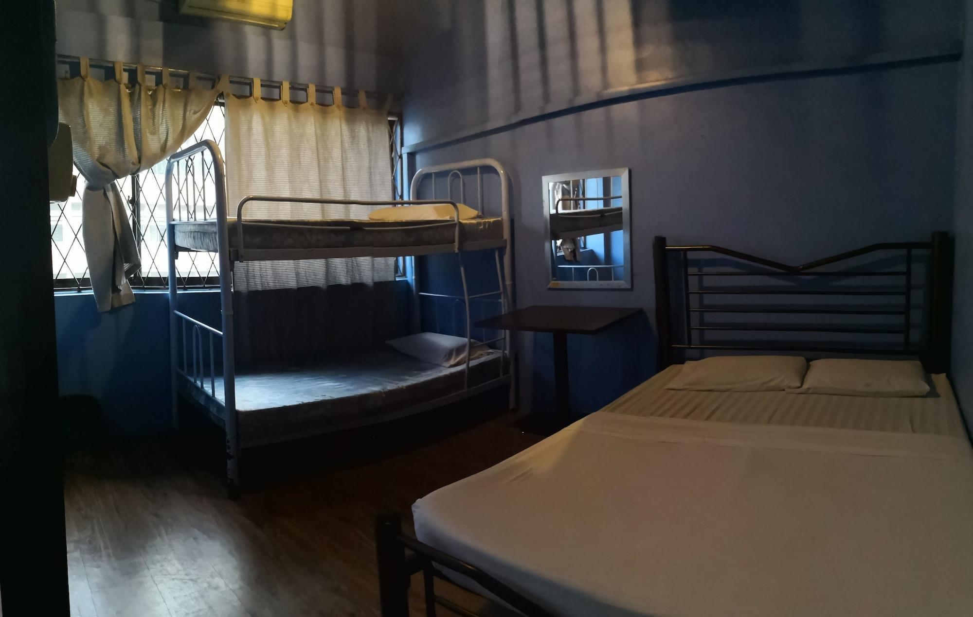 Akinabalu Youth Hostel Кота-Кинабалу Экстерьер фото