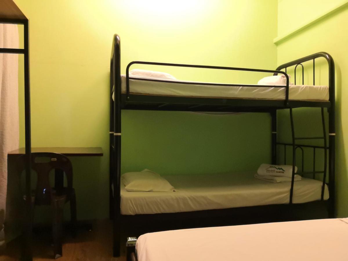 Akinabalu Youth Hostel Кота-Кинабалу Экстерьер фото