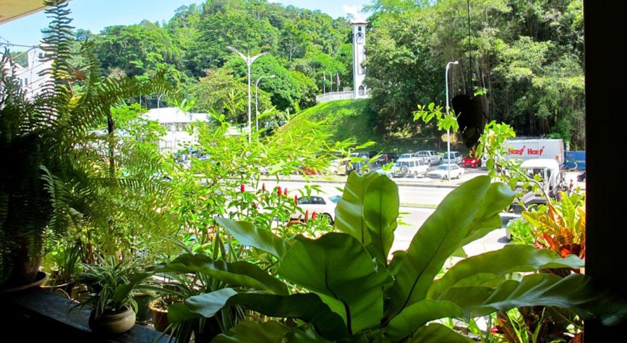 Akinabalu Youth Hostel Кота-Кинабалу Экстерьер фото